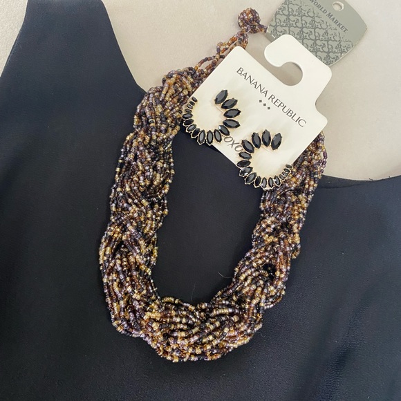 Necklace and Earrings Set - Picture 11 of 11